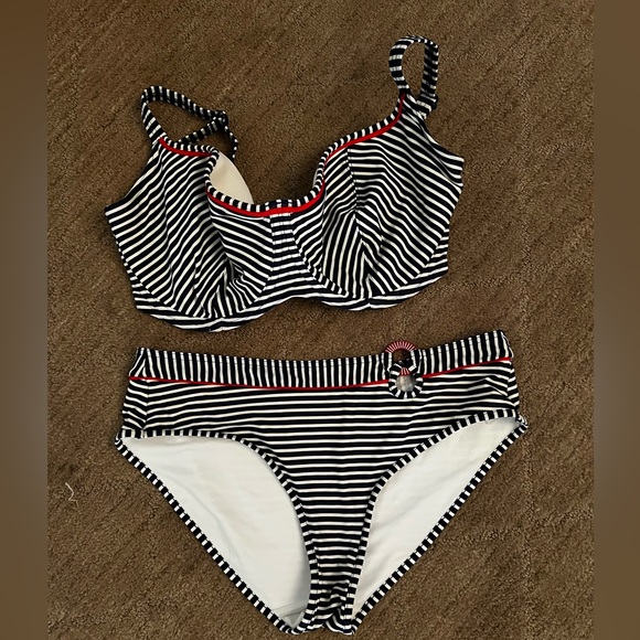 Freya Other - Freya bikini. Bra size 34G, bottoms size M